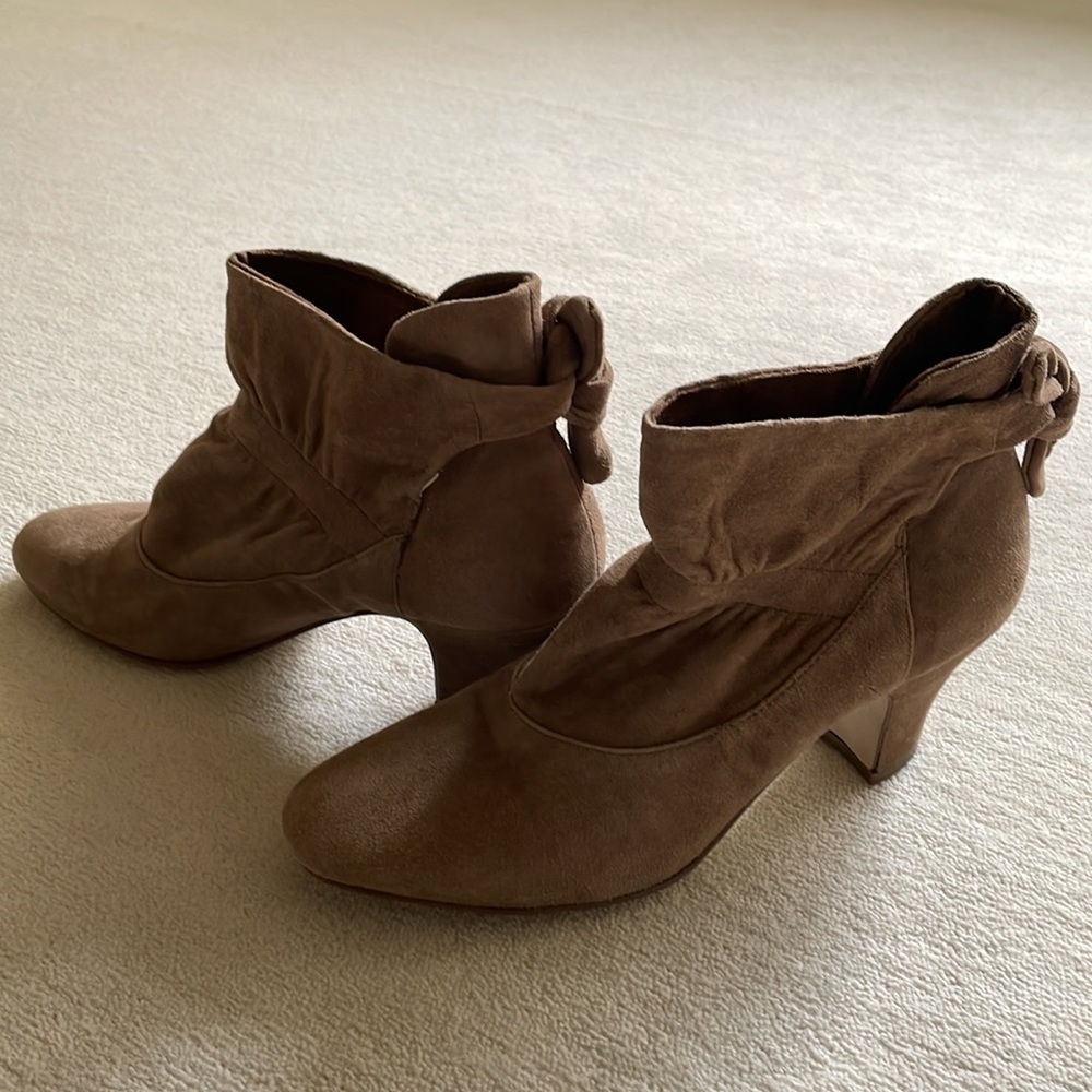 Boutique 9 tan suede bootie. Size 9